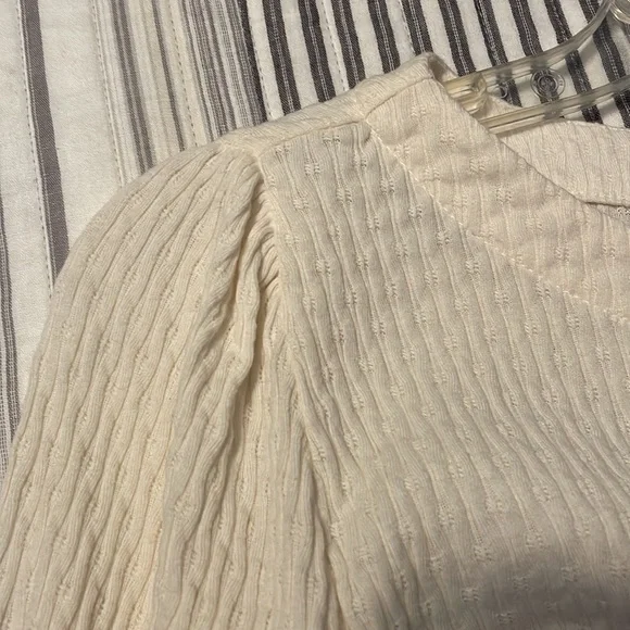 LOFT Stretchy Casual Top Size S Cream - Picture 4 of 4